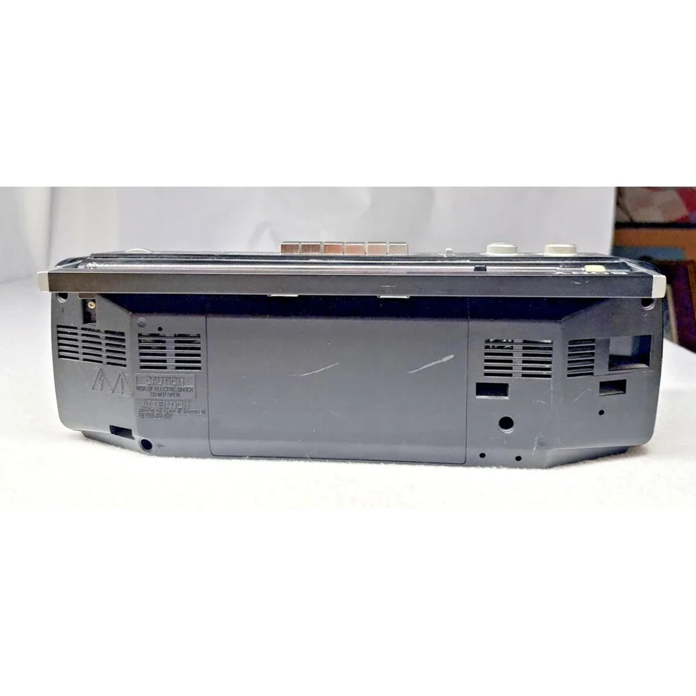 Sony CFS-210 Soundrider AM FM Stereo Cassette Boombox Radio Tested Works Vintage